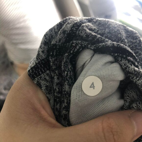 Lululemon Wunder Under High Rise Crop Sz 4 - Picture 3 of 4